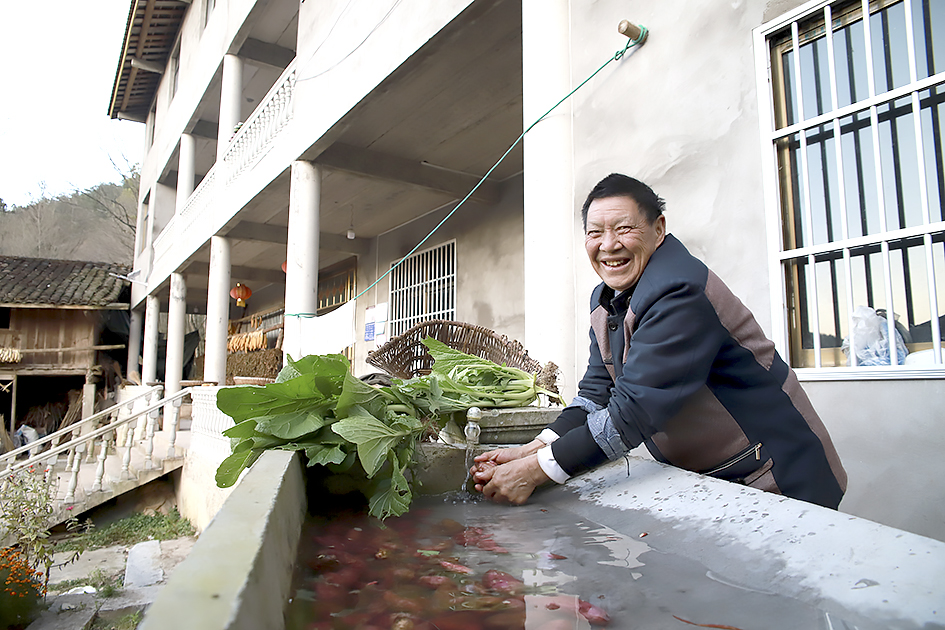 安全干净的自来水流进千家万户