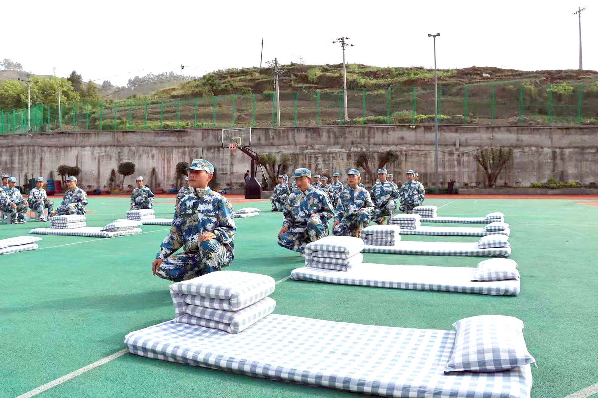 （这张属于教委） 军事训练