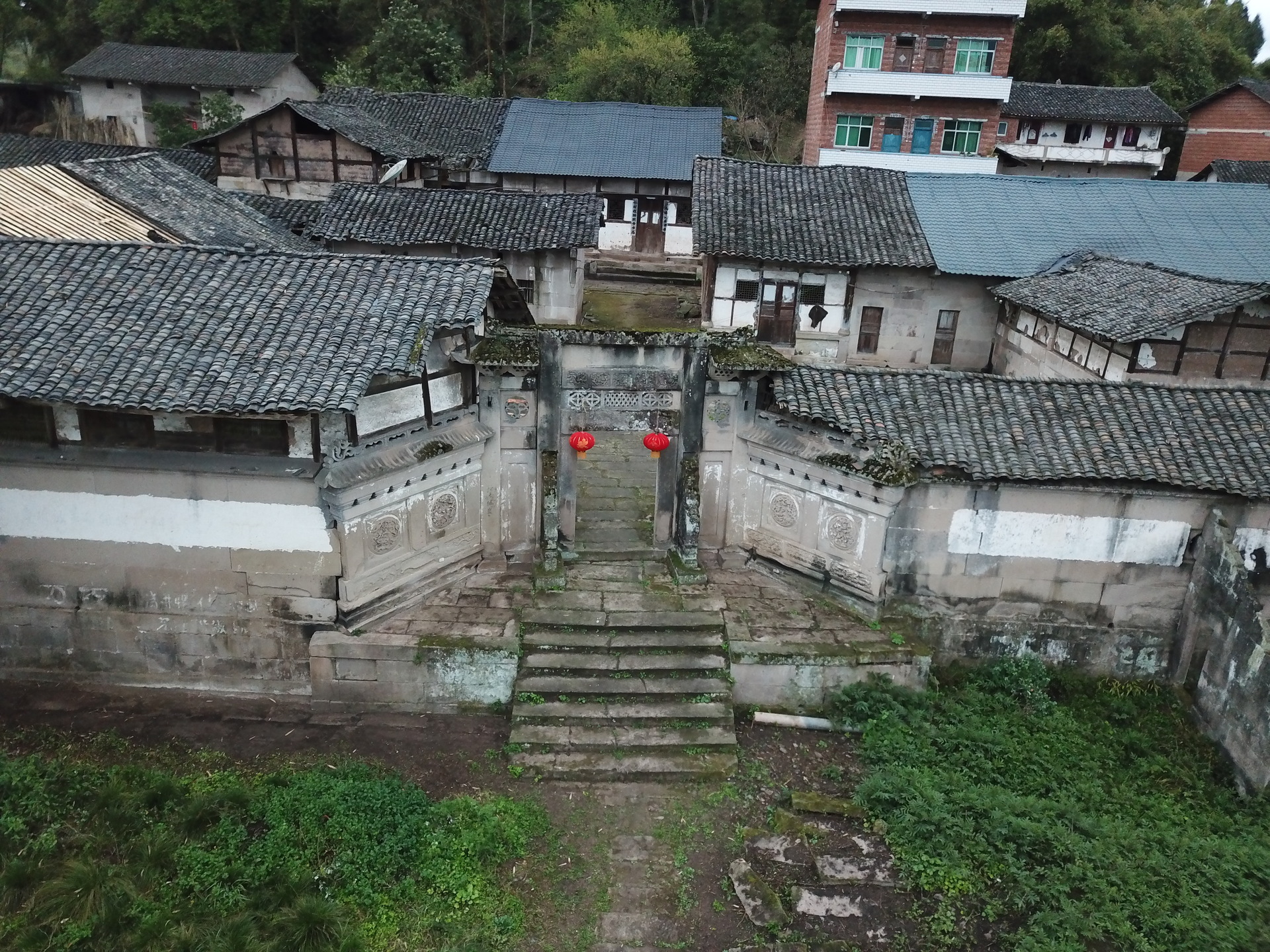 燕子溪石朝门