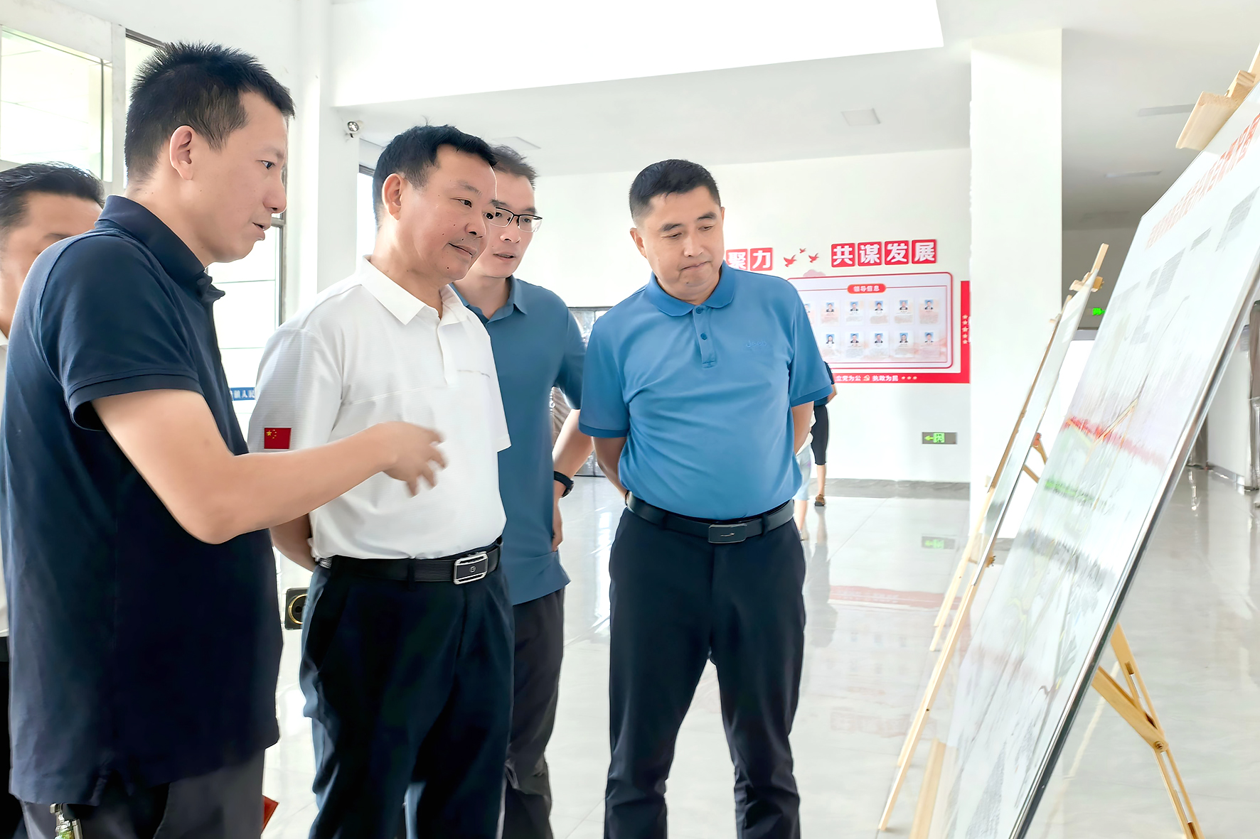 3 荣昌区人大常委会调研高水平现代化人民城市建设情况。