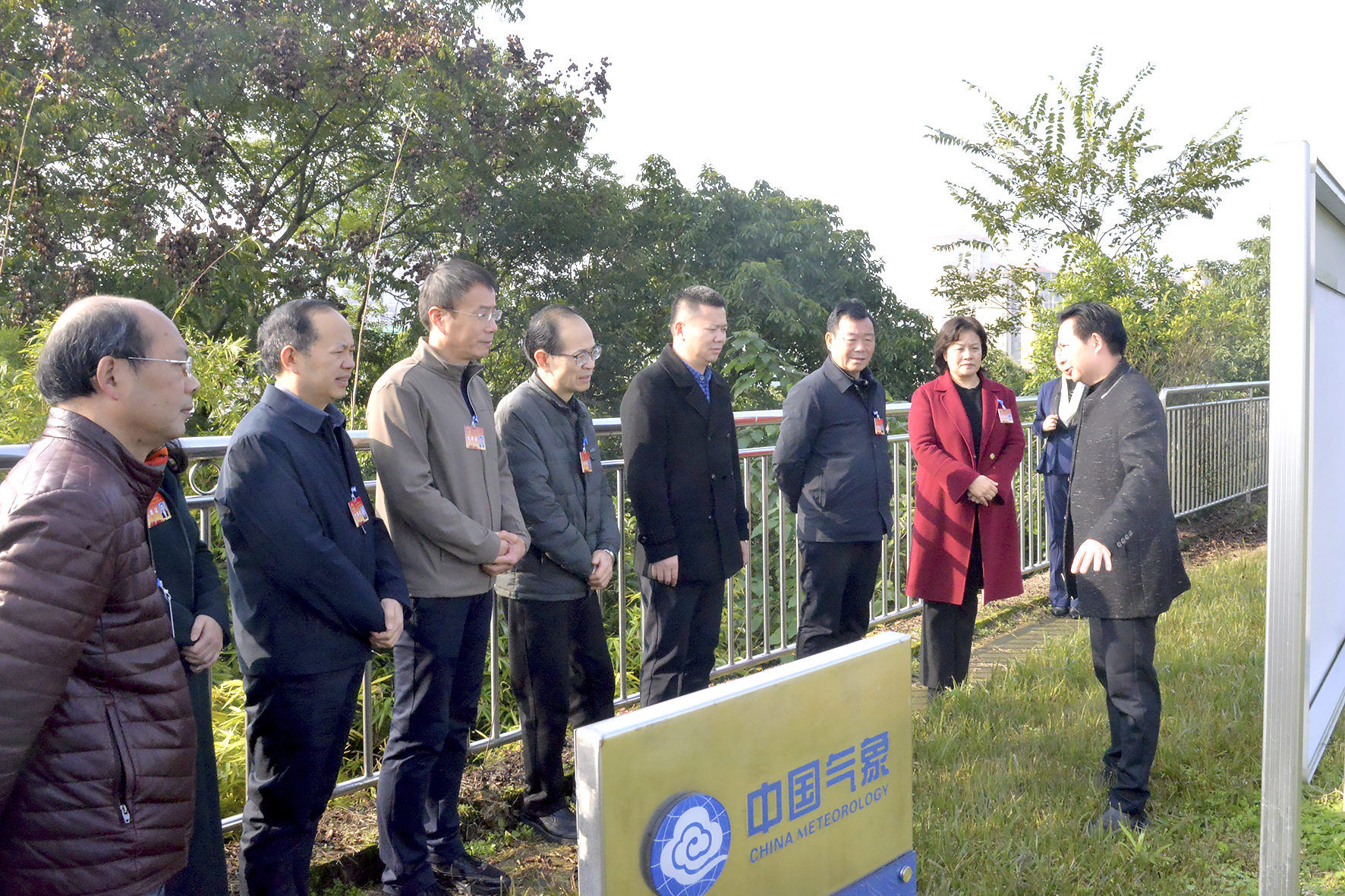 4 荣昌区人大常委会视察荣昌区气象工作情况。